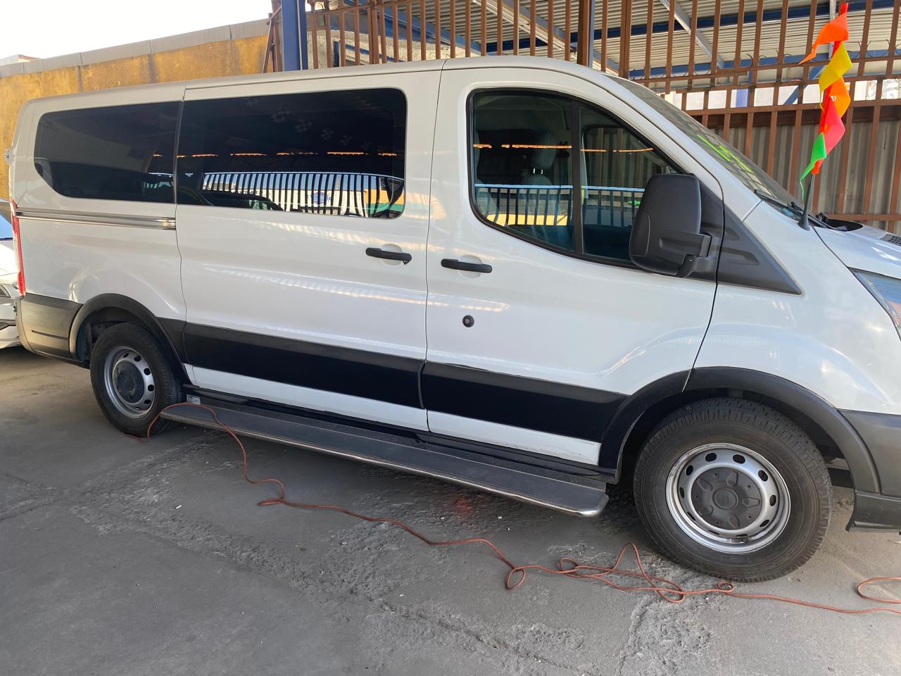 FORD TRANSIT 150