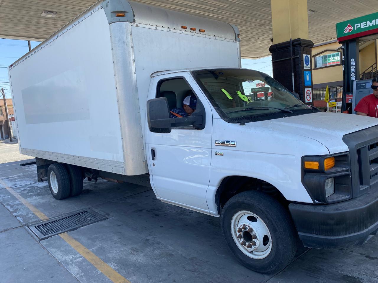 CAMION FORD E-350 IMPORTADO